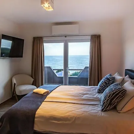 Algarve Villa With Pool, Jacuzzi And Benagil Views Βίλα *