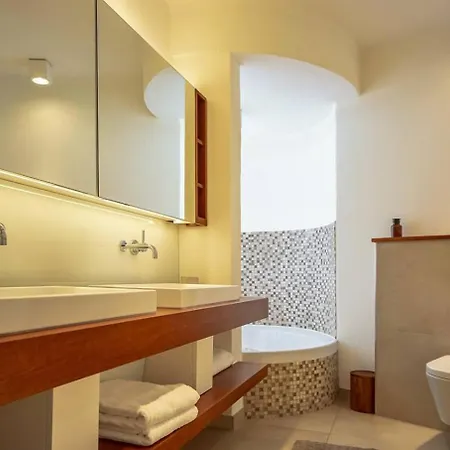 Villa Algarve With Pool, Jacuzzi And Benagil Views Carvoeiro (Lagoa)